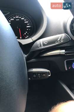 Хэтчбек Audi A3 2014 в 