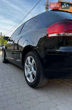 Хэтчбек Audi A3 2006 в 