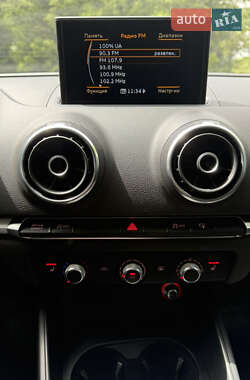 Хэтчбек Audi A3 2015 в 