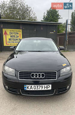 Хетчбек Audi A3 2003 в 