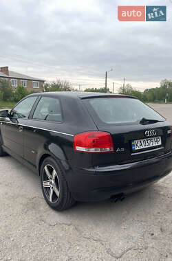 Хетчбек Audi A3 2003 в 