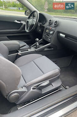 Хетчбек Audi A3 2003 в 