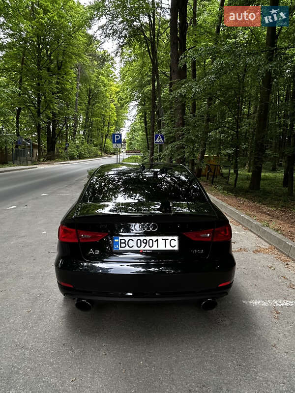 Седан Audi A3 2015 в Львове