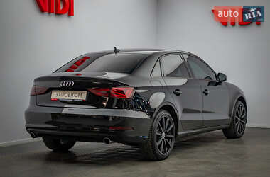 Седан Audi A3 2015 в 
