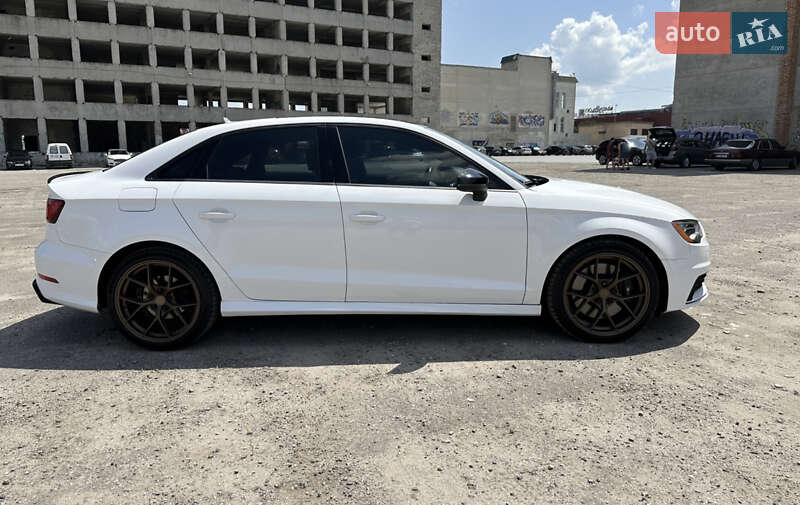 Седан Audi A3 2015 в Тернополе