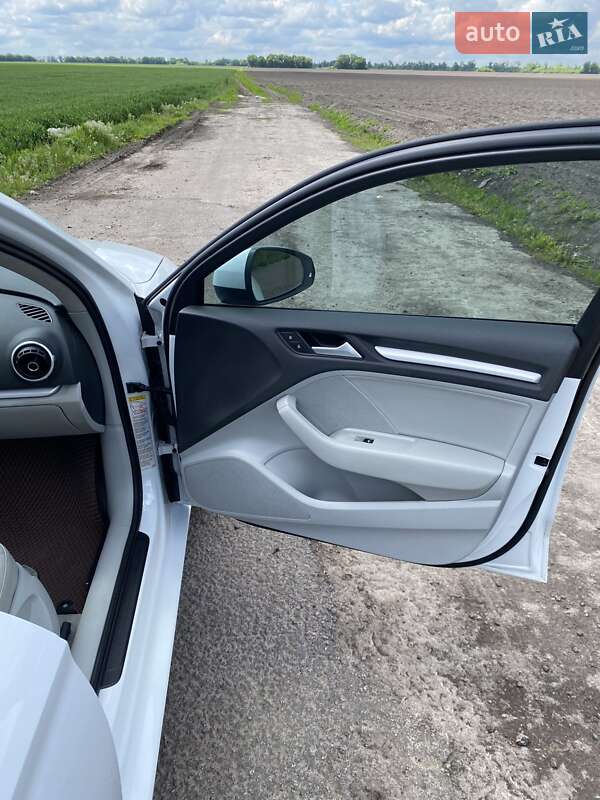Седан Audi A3 2014 в Белой Церкви