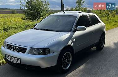 Хэтчбек Audi A3 1998 в 