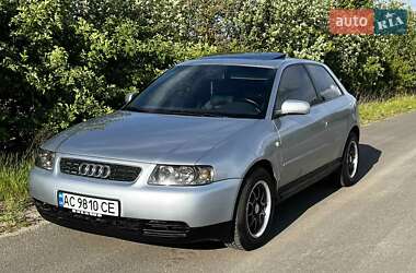 Хэтчбек Audi A3 1998 в 
