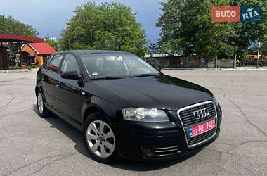 Хэтчбек Audi A3 2006 в 