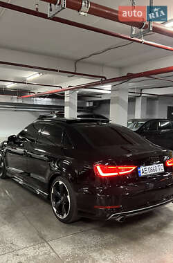 Седан Audi A3 2016 в Дніпрі