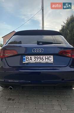 Хэтчбек Audi A3 2016 в 