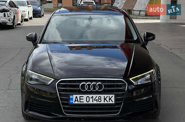 Седан Audi A3 2014 в 