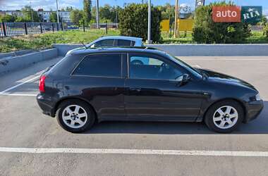Хэтчбек Audi A3 2002 в 