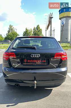 Хетчбек Audi A3 2012 в 