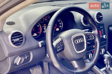 Хэтчбек Audi A3 2008 в 