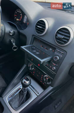 Хетчбек Audi A3 2011 в 