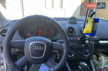 Хэтчбек Audi A3 2006 в 