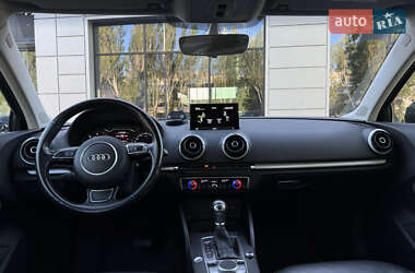 Седан Audi A3 2015 в 