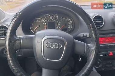 Хэтчбек Audi A3 2007 в 