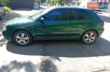 Хэтчбек Audi A3 1997 в 