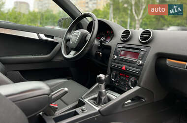 Хэтчбек Audi A3 2007 в 