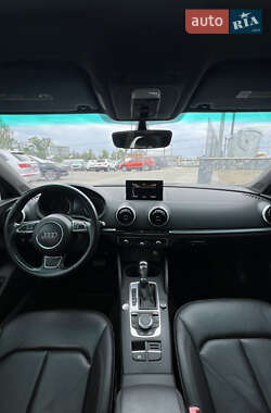 Седан Audi A3 2016 в 