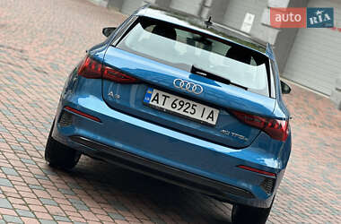 Хэтчбек Audi A3 2021 в 
