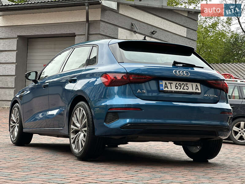 Хэтчбек Audi A3 2021 в Ивано-Франковске