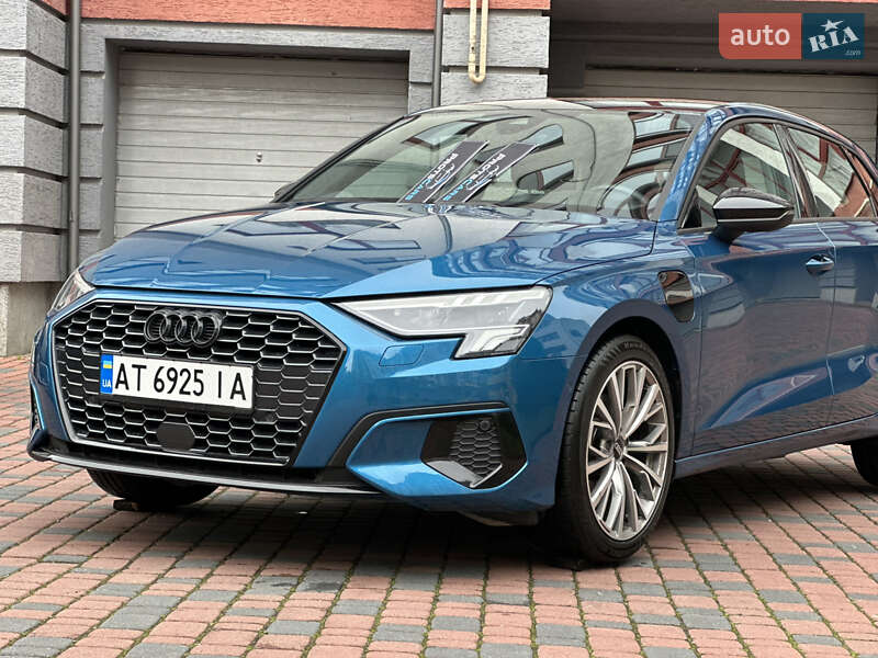 Хэтчбек Audi A3 2021 в Ивано-Франковске
