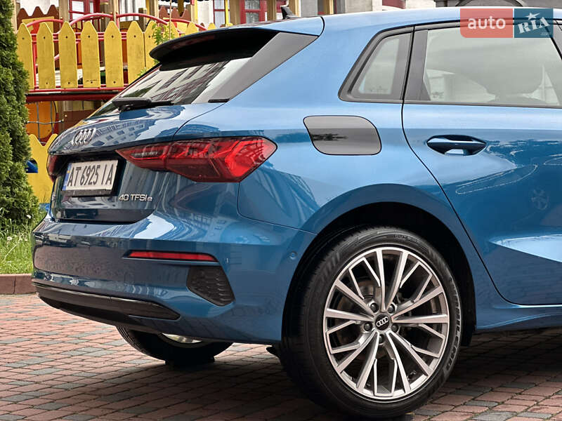 Хэтчбек Audi A3 2021 в Ивано-Франковске