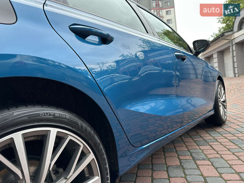 Хэтчбек Audi A3 2021 в Ивано-Франковске