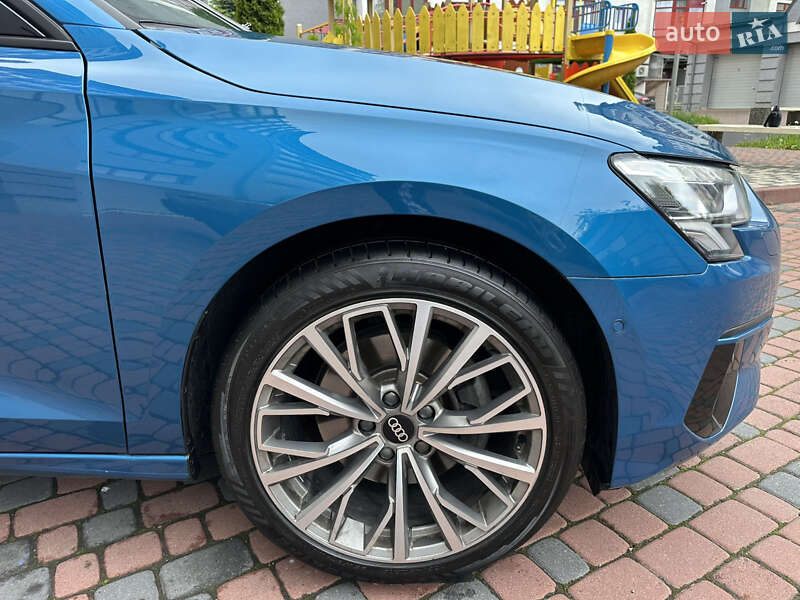 Хэтчбек Audi A3 2021 в Ивано-Франковске