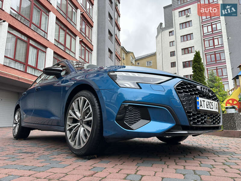 Хэтчбек Audi A3 2021 в Ивано-Франковске