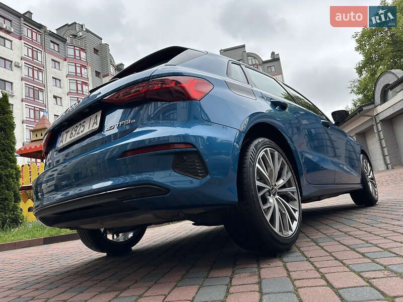 Хэтчбек Audi A3 2021 в Ивано-Франковске