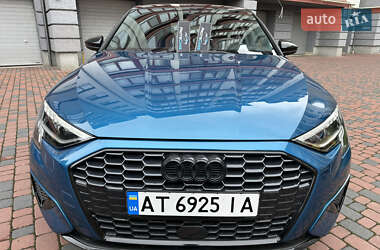 Хэтчбек Audi A3 2021 в 