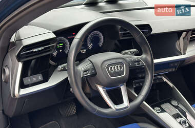 Хэтчбек Audi A3 2021 в 