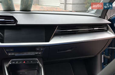 Хэтчбек Audi A3 2021 в 