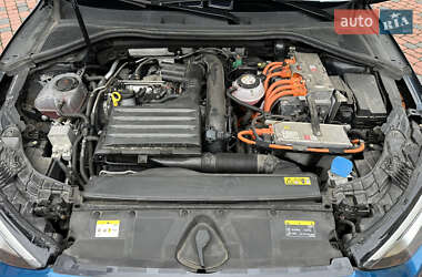 Хэтчбек Audi A3 2021 в 
