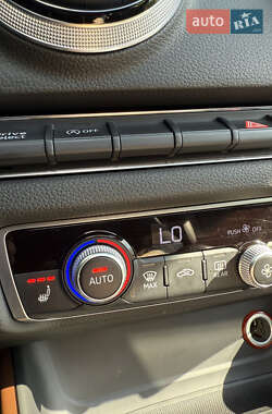 Седан Audi A3 2014 в 