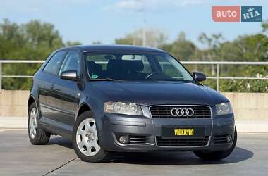 Хэтчбек Audi A3 2005 в 