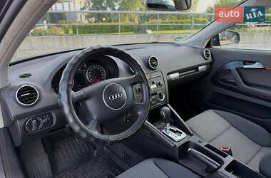 Хэтчбек Audi A3 2005 в 