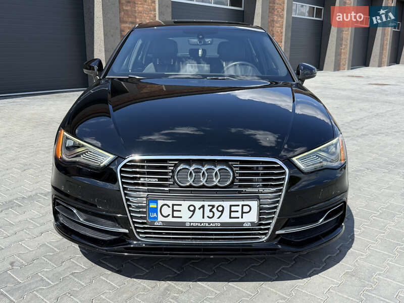 Хетчбек Audi A3 2015 в Чернівцях