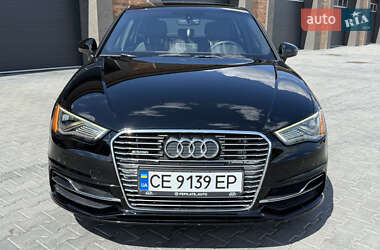 Хэтчбек Audi A3 2015 в 