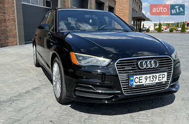 Хэтчбек Audi A3 2015 в 