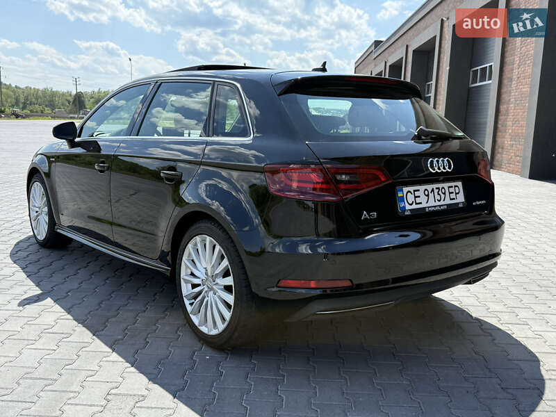 Хетчбек Audi A3 2015 в Чернівцях