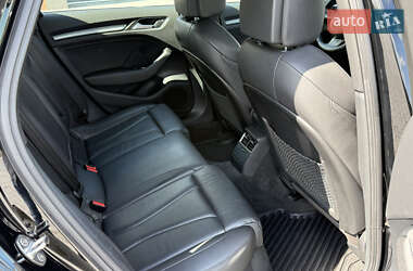 Хэтчбек Audi A3 2015 в 