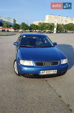 Хэтчбек Audi A3 2003 в Запорожье