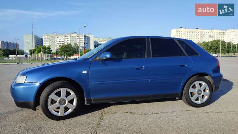 Хэтчбек Audi A3 2003 в Запорожье