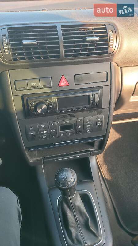 Хэтчбек Audi A3 2003 в Запорожье