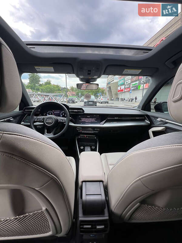 Седан Audi A3 2022 в Львове